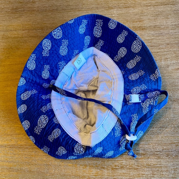 Jan & Jul Pineapple Bucket Hat. (Medium) - Picture 4 of 4